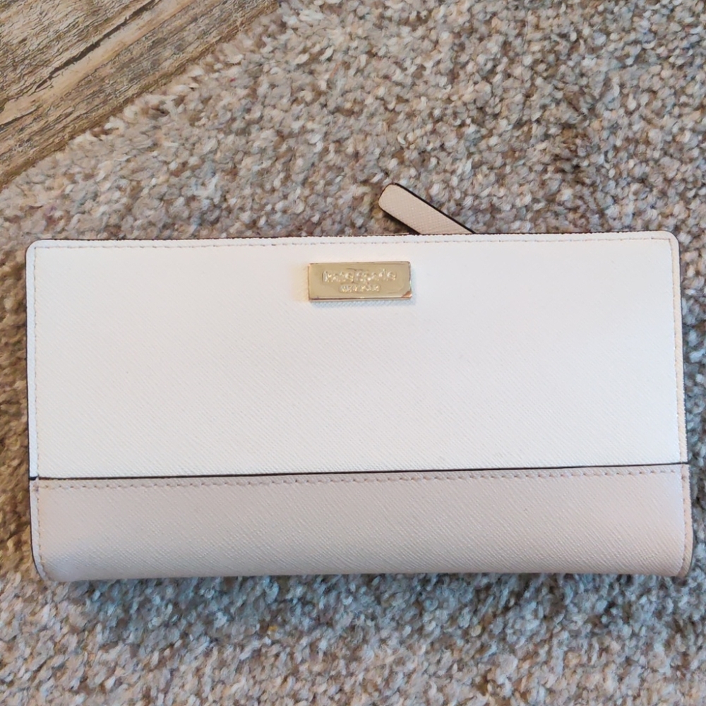 KATE SPADE LAUREL WAY WALLET